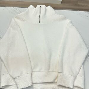 NWOT CALIA PULL OVER